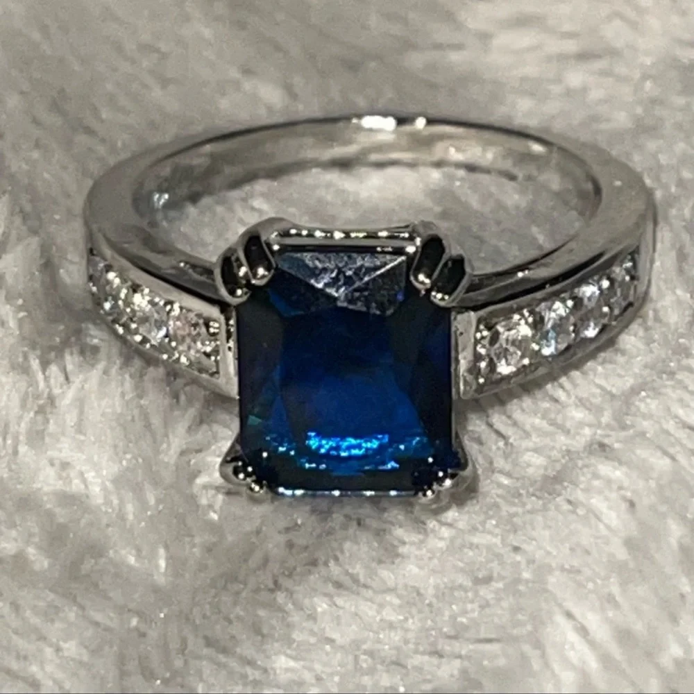 New Natural 3.58CT London Blue Topaz 8 Diamond 14K White Gold Hallmarked Ring